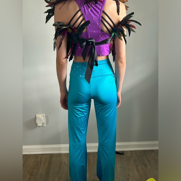 Dance - Picture 2 of 2